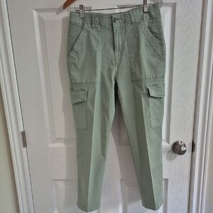 DENVER HAYES CARGO PANTS, cropped, sporty, cottagecore, pale green, Sz 6